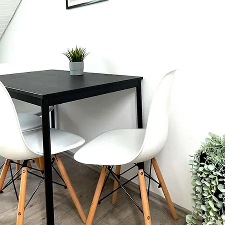 Apartmán Monteurwohnung In *